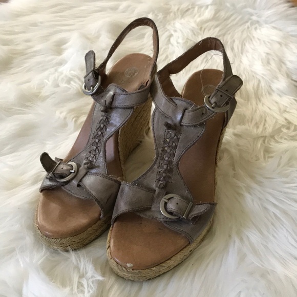 A u d r e y B r o o k e • Leather espadrilles - Picture 1 of 5